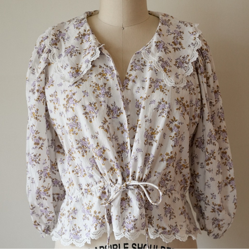 Neuflora Floral Lace Collar Blouse Size Small Like New Cottagecore